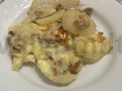 Bulvių ir faršo apkepas vakarienei pagrindine nuotrauka