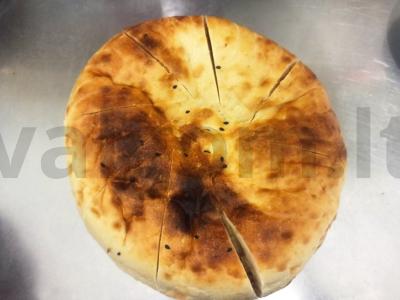 Gruziniškas lavašas su varške ir marinuotu agurku Žingsnis 2