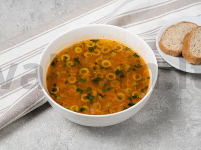 Sriuba su alyvuogėmis pagrindine nuotrauka