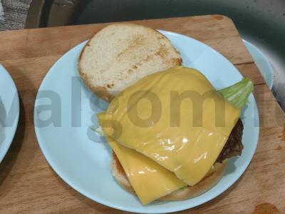 Sotūs naminis burgeris su jautienos kotletu Žingsnis 11