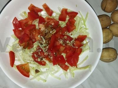 Salotas su graikiniais riešutais ir balzaminiu padažu Žingsnis 3