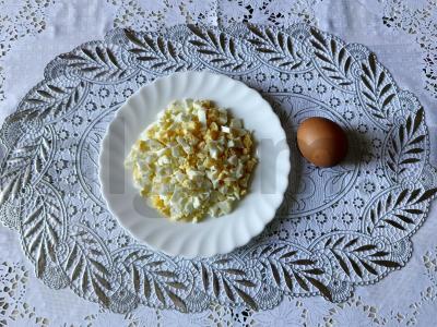 Vištienos filė, raugintų kopūstų ir žaliųjų žirnių salotos Žingsnis 2