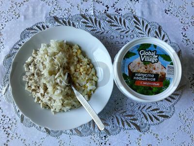 Vištienos filė, raugintų kopūstų ir žaliųjų žirnių salotos Žingsnis 3