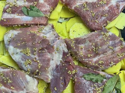 Kepti šonkauliai su bulvėmis Žingsnis 7