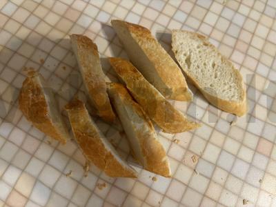 Brusketa su tunu ir korėjietiška morkų salotomis Žingsnis 1