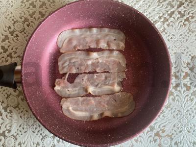 Brusketa „Antol“ su agurkais ir bekonu Žingsnis 6