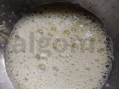 Blynai su svogūnais tešloje Žingsnis 1