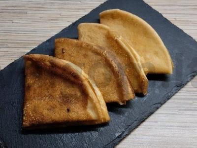 Blynai su svogūnais tešloje pagrindine nuotrauka