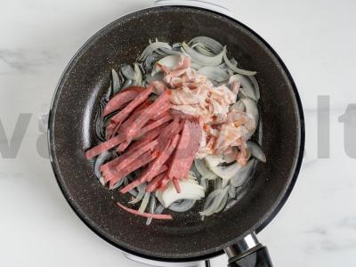 Sultinys su grybais ir bekonu Žingsnis 3