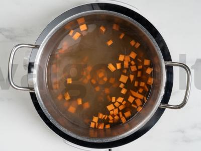 Sultinys su grybais ir bekonu Žingsnis 6