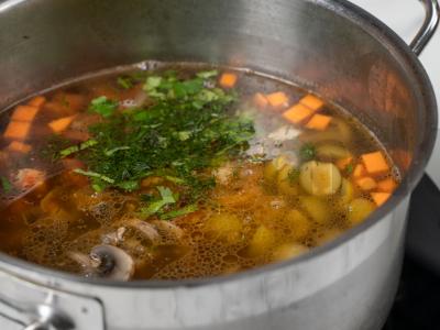 Sultinys su grybais ir bekonu Žingsnis 8