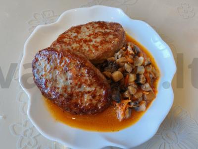 Kotletai grybų padaže Žingsnis 11