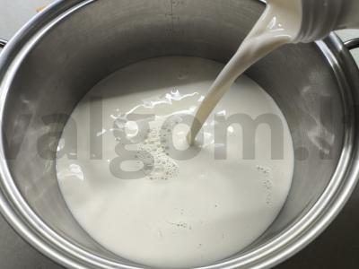 Rūgštus pienas iš virto pieno su grietine Žingsnis 1