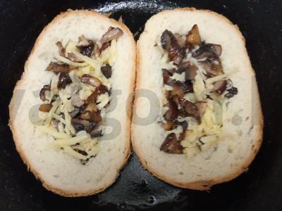 Skrebučiai su pievagrybiais ir sūriu Žingsnis 5