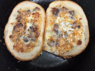 Skrebučiai su pievagrybiais ir sūriu Žingsnis 8