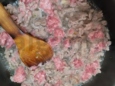 Namų makaronai su faršu ir konservuotais pomidorais Žingsnis 2