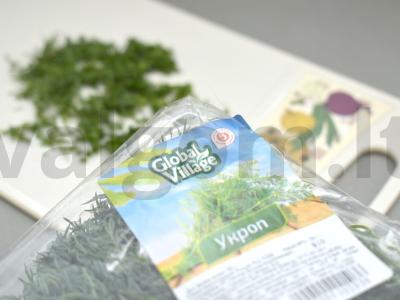 Pekino kopūstų salotos su morkomis ir riešutais Žingsnis 5