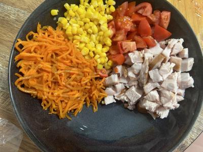 Salotas „Edelveisas“ su rūkytomis vištienos krūtinėlėmis Žingsnis 2