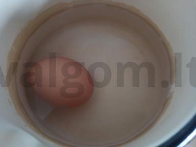 Kiaušinis, įdarytas jūros kopūstais su keptais sezamo sėklomis Žingsnis 2