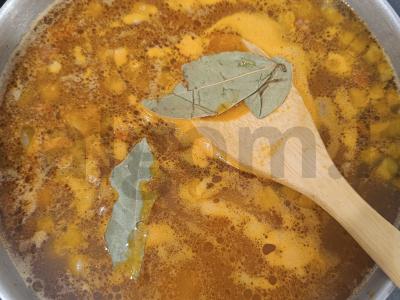 Ryškus sriuba su rūkytomis mėsomis Žingsnis 8