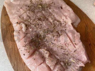 Kepta vištienos krūtinėlė su rūkytomis šoninėmis Žingsnis 2