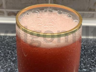 Gaivus gėrimas su braškėmis, sultimis ir mineraliniu vandeniu Žingsnis 5