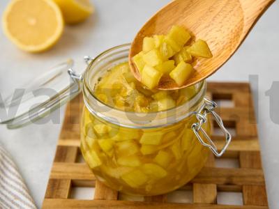 Cukinijų uogienė kaip ananasinė Žingsnis 8