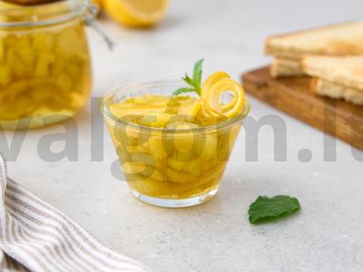 Cukinijų uogienė kaip ananasinė pagrindine nuotrauka