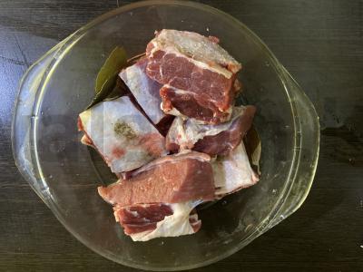 Švelniausi jautienos šonkauliai pomidorų padaže Žingsnis 2