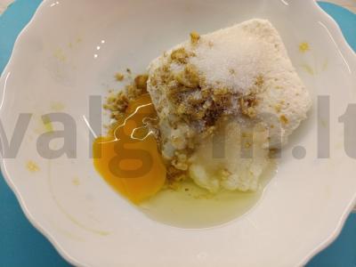 Varškės ir graikinių riešutų bandelės Žingsnis 2