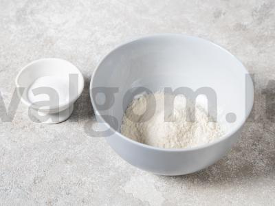 Rulonas su uogiene Žingsnis 6