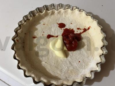 Kvapni pica su traškia parmezano plutele Žingsnis 4