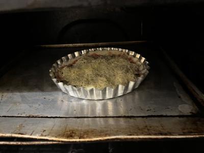 Kvapni pica su traškia parmezano plutele Žingsnis 12