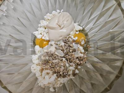 Varškės apkepas su sėklomis Žingsnis 1