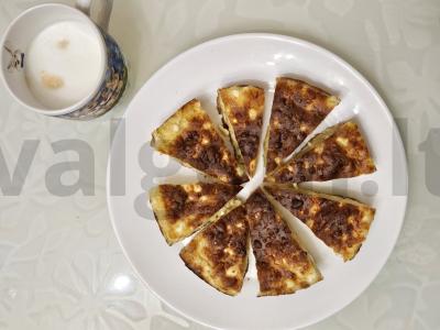 Varškės apkepas su sėklomis pagrindine nuotrauka