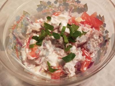 Salotas su kupatomis pagrindine nuotrauka