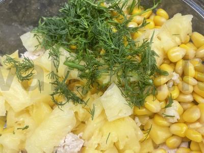 Salotos su kukurūzais ir ananasais Žingsnis 5