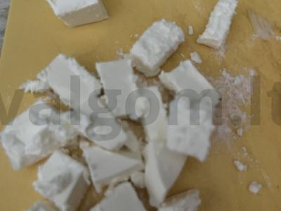 Salotos su vištienos kepenėlėmis ir brynza Žingsnis 6