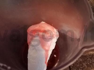 Pieninis kokteilis „Braškinis“ Žingsnis 2