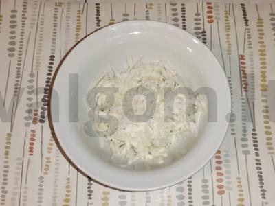 Žuvies salotas su Adygei sūriu Žingsnis 2