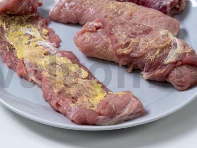 Kiaulienos ritinėliai su įdaru Žingsnis 5