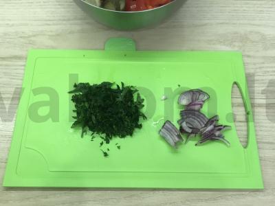 Paprastas salotas su uzbekų duona Žingsnis 3