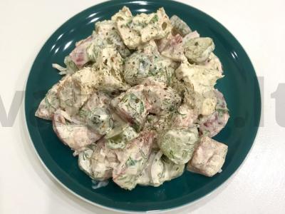 Paprastas salotas su uzbekų duona pagrindine nuotrauka