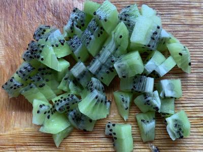 Pieninė košė iš ryžių dribsnių su kiviais Žingsnis 3