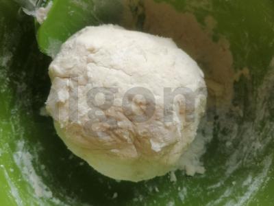 Sausainiai „Trikampiai“ su cukrumi Žingsnis 3