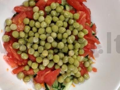 Daržovių salotas su žaliais žirneliais Žingsnis 4