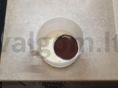 Brownie su švelniu varškės įdaru Žingsnis 4