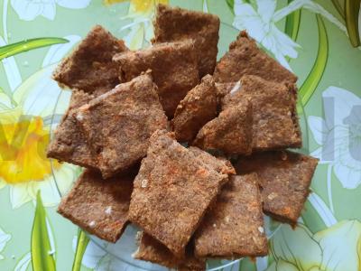 Lino krekeriai su pomidoru pagrindine nuotrauka