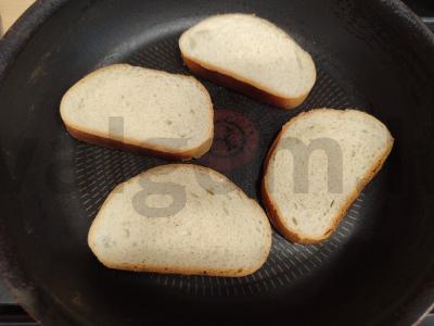 Sumuštiniai su krabų lazdelėmis ir lydytu sūriu Žingsnis 1