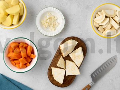 Šakniavaisių tyrės sriuba Žingsnis 2